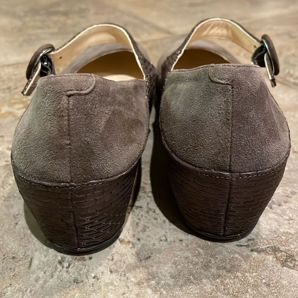 Amalfi by Rangoni Taupe Brown Suede Leather Wedge Mary Jane Shoe Womens 8.5N - Picture 8 of 13